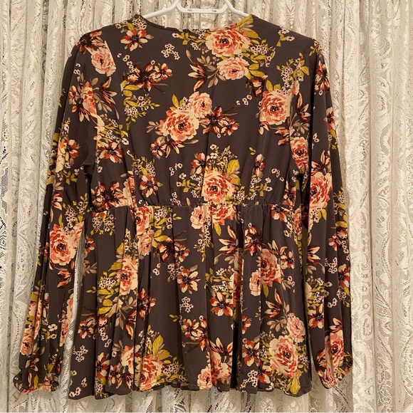 Torrid long sleeved flowy tunic top. - Picture 4 of 6